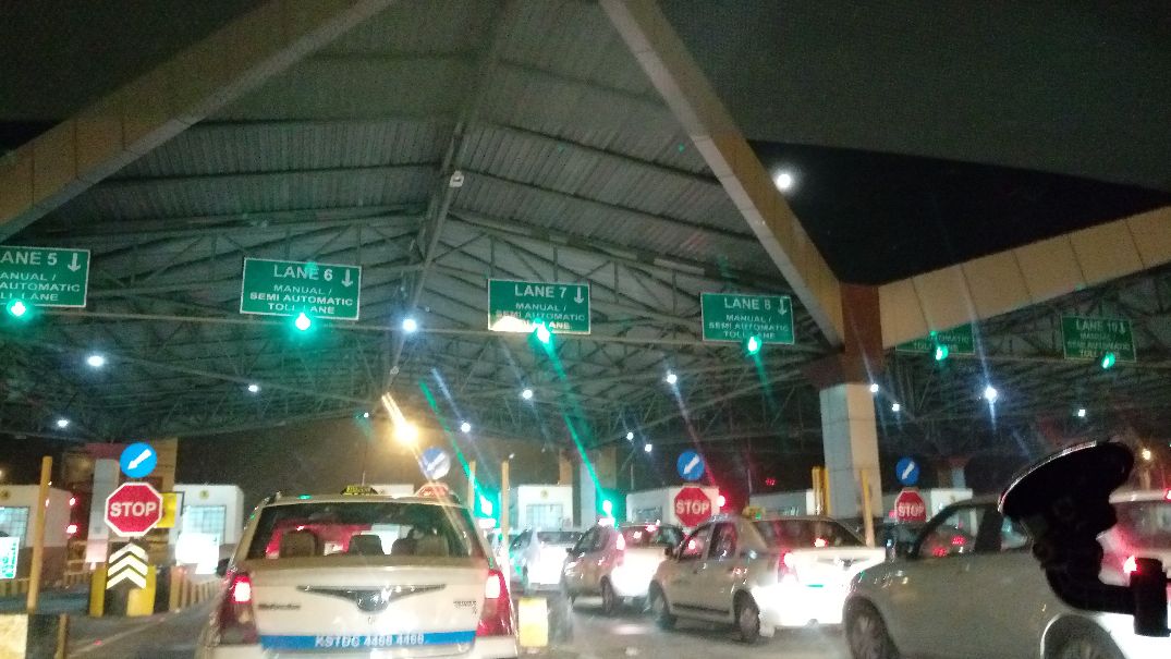 班加羅爾機場高速公路收費站
